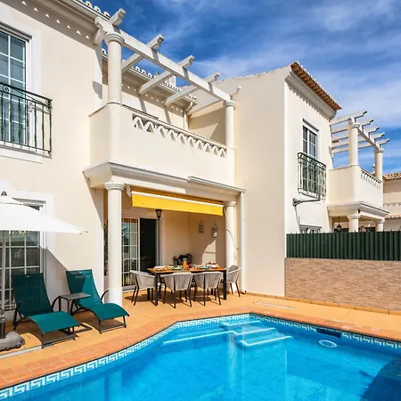 Beautiful Townhouse In Downtown Dom wakacyjny